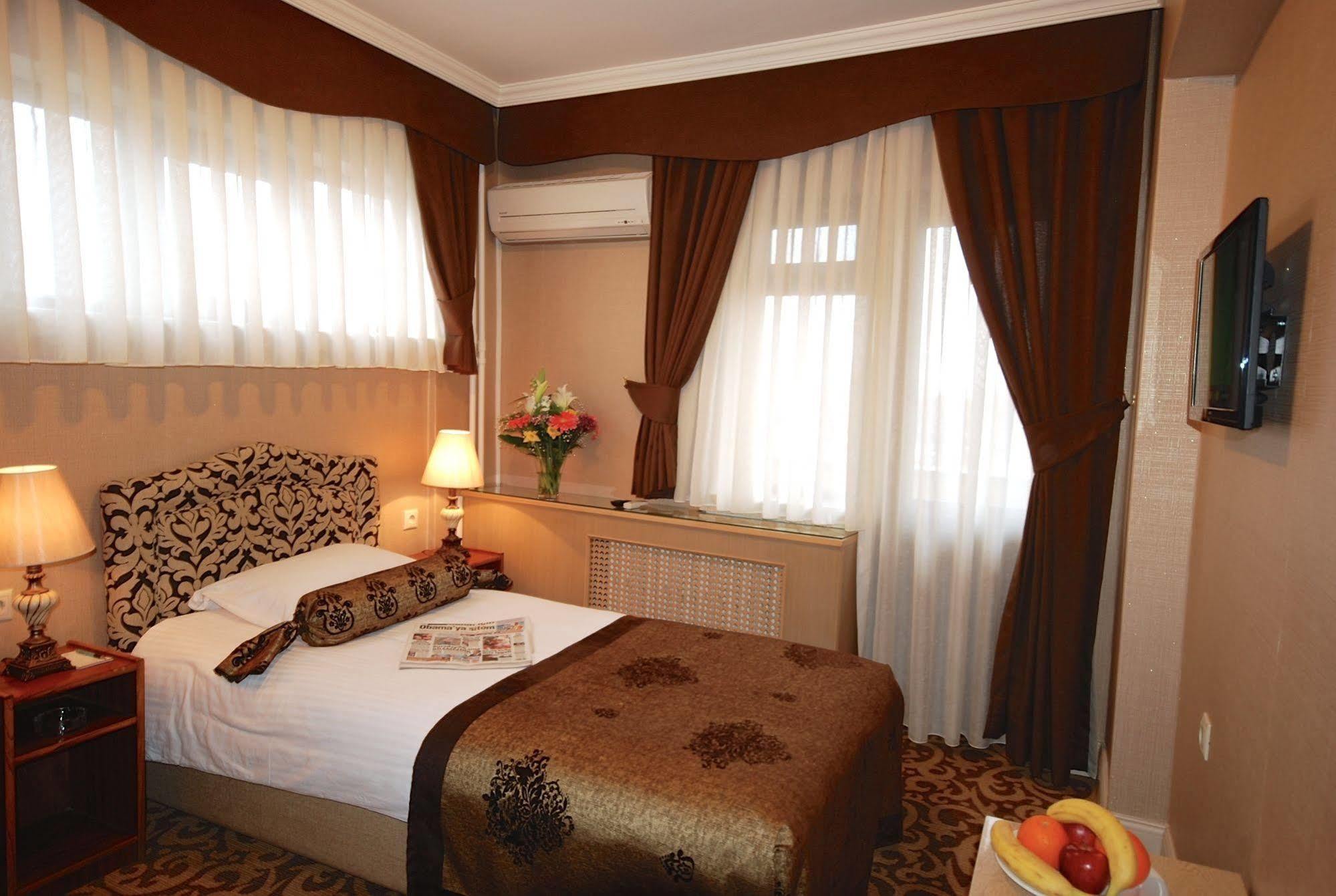 โฮเต็ล ไมแทท Hotel อังการา ภายนอก รูปภาพ