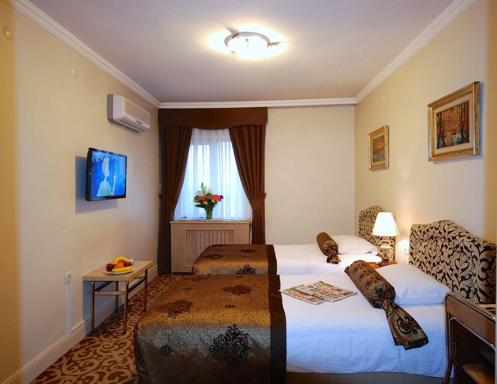 โฮเต็ล ไมแทท Hotel อังการา ภายนอก รูปภาพ