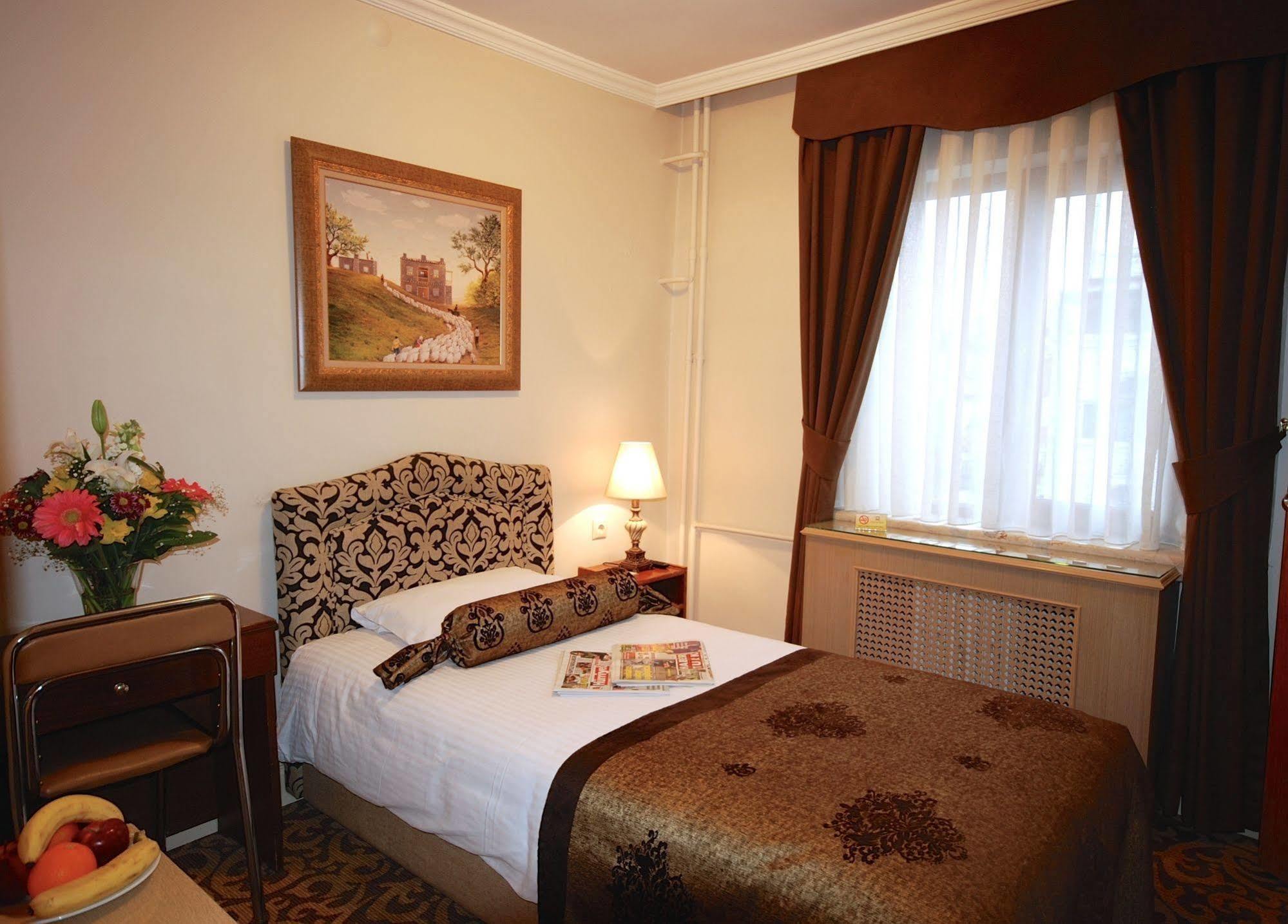 โฮเต็ล ไมแทท Hotel อังการา ภายนอก รูปภาพ