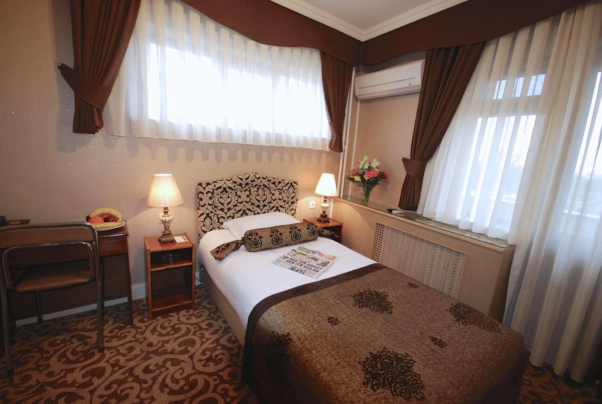 โฮเต็ล ไมแทท Hotel อังการา ภายนอก รูปภาพ