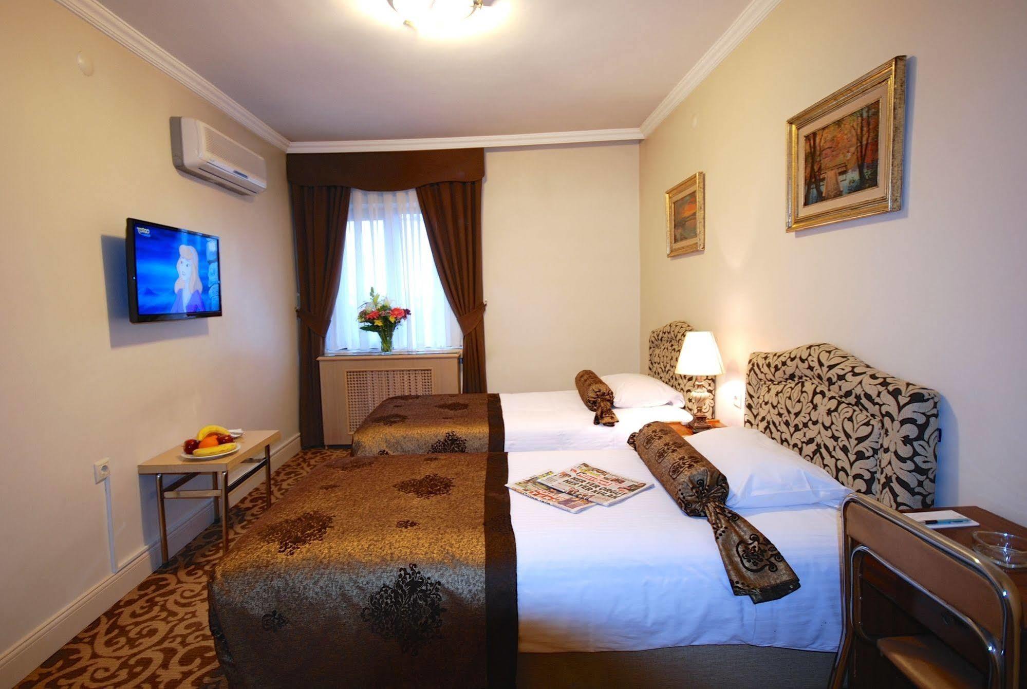 โฮเต็ล ไมแทท Hotel อังการา ภายนอก รูปภาพ