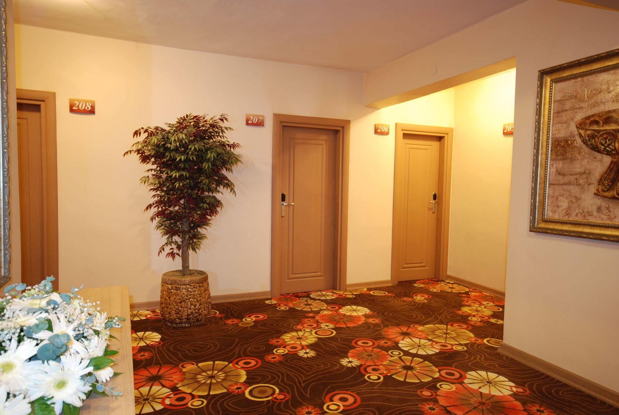 โฮเต็ล ไมแทท Hotel อังการา ภายนอก รูปภาพ